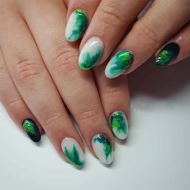 Green and White Ombré Nails -