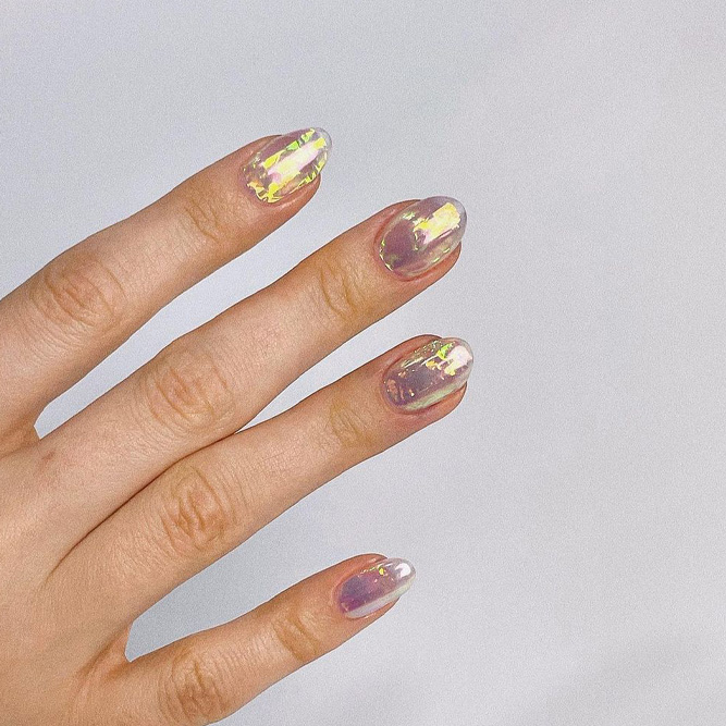 Holographic Chrome Nails