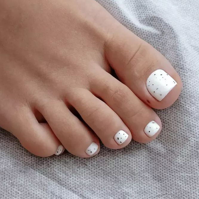 Cute Acrylic Toe Nails