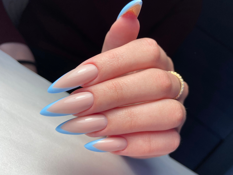 Bright Neon Pastel Pink and Blue Silver Gel Polish Gender Reveal Nail Art  Manicure | Unhas decoradas, Unhas azuis, Unhas bonitas