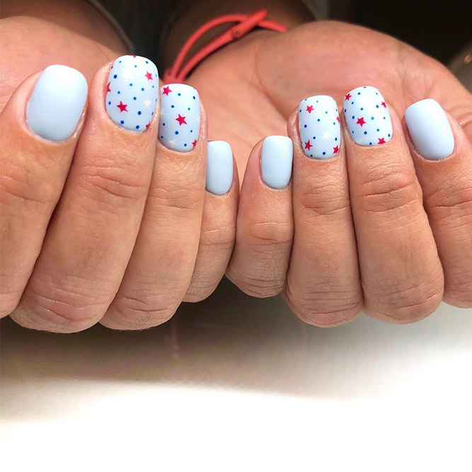 Short Light Nails for 4th of July