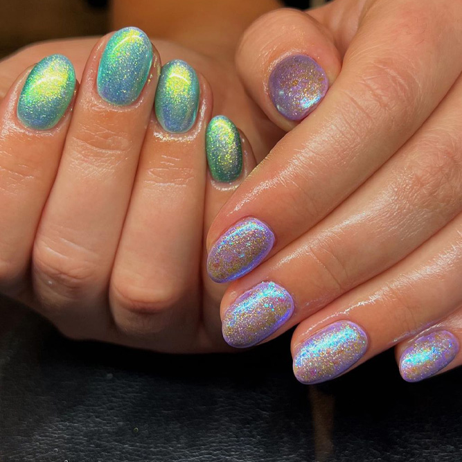 Colorful Shimmery Cat Eye Manicure