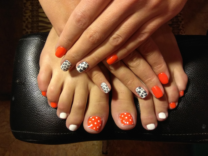 Nail Designs: Learn How to Get Happy Feet Nail Art – StyleCaster