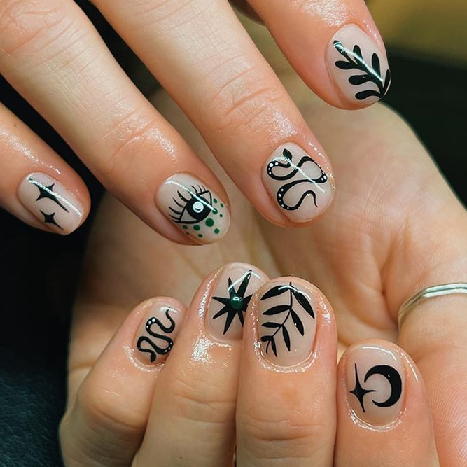 Wicca Short Acrylic Nails