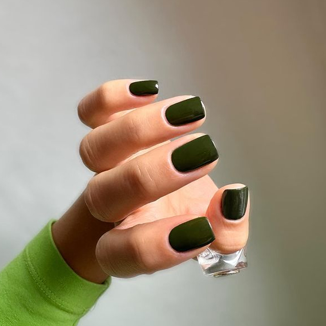 Forest Green Fall Nail Colors