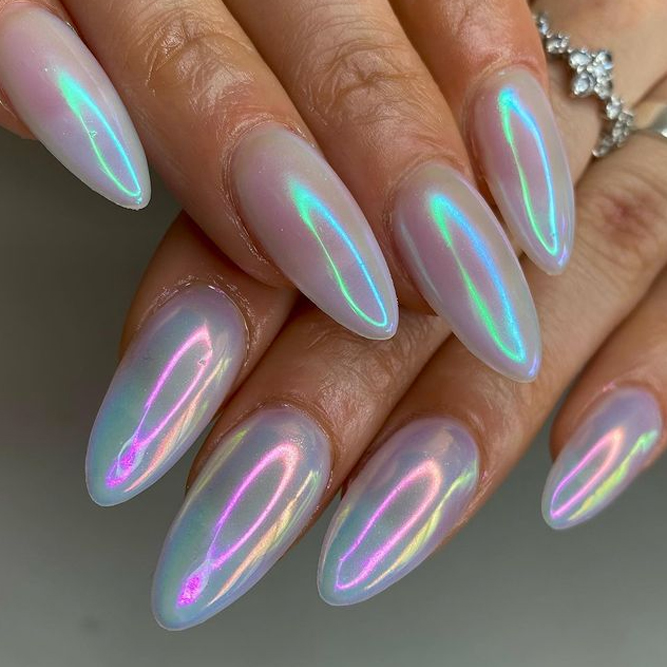 Pearly Oval Nails