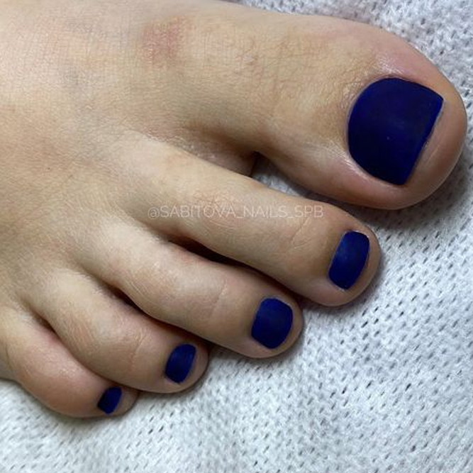 Navy Blue Toes