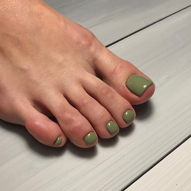 Sage Green Toes