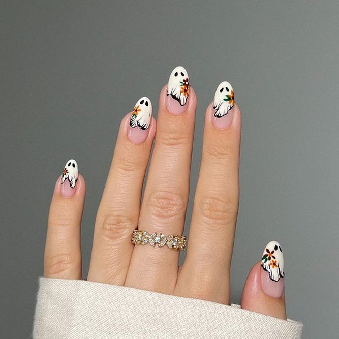 Ghost Halloween White Nails