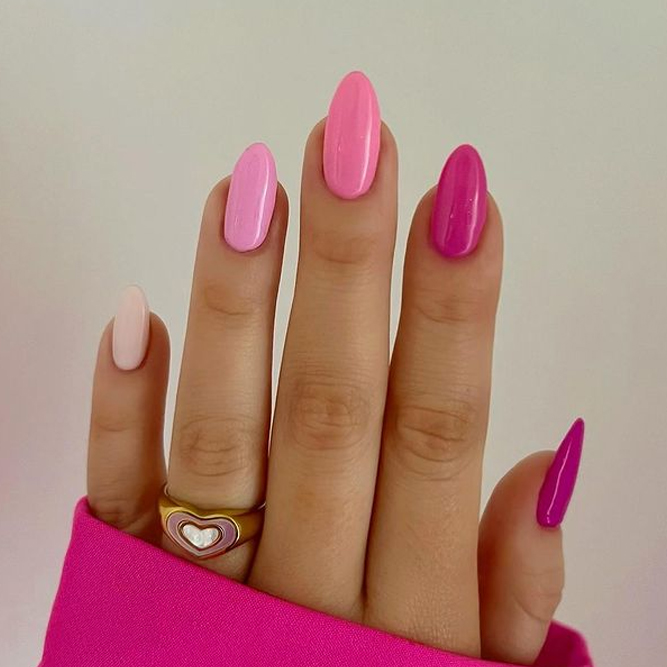 Gradient Pink Nails