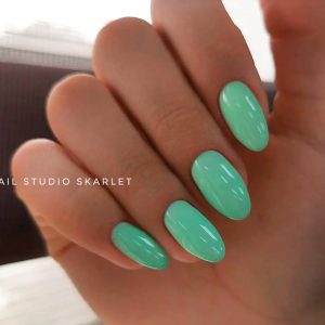 Mint Green Nail Color for Summer