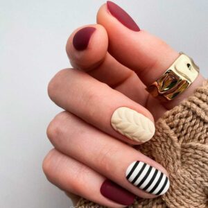 Simple and Luxurious Thanksgiving Nails