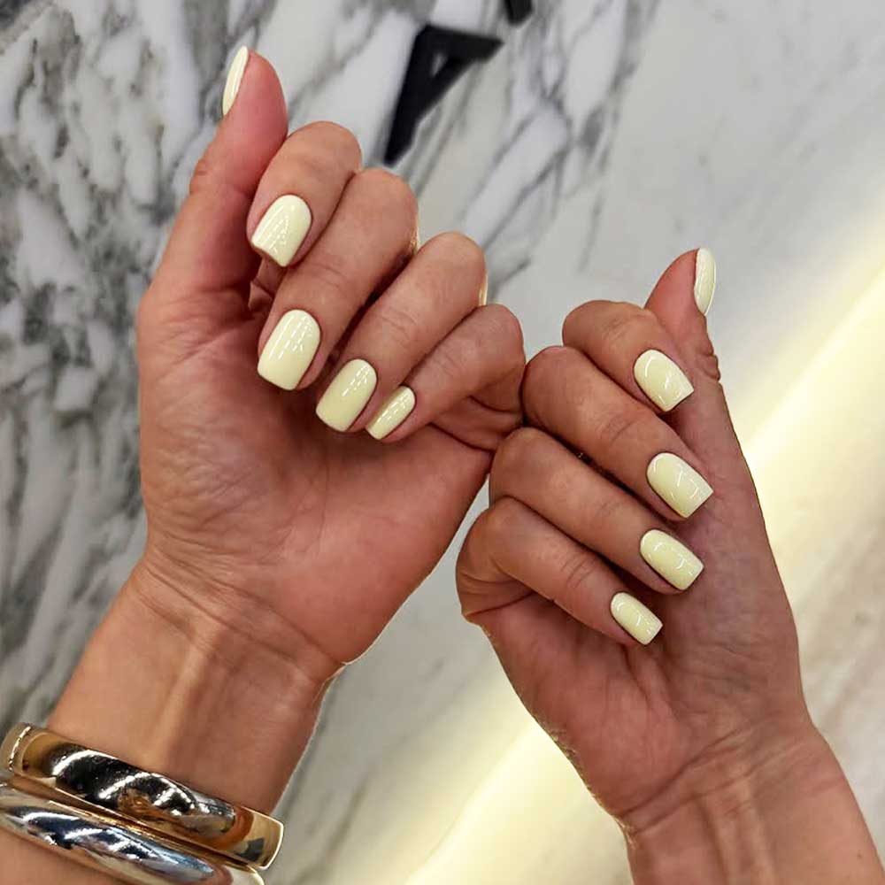 Lemon Yellow Fall Nail Color #nailcolors #fallnails #fallmanicure