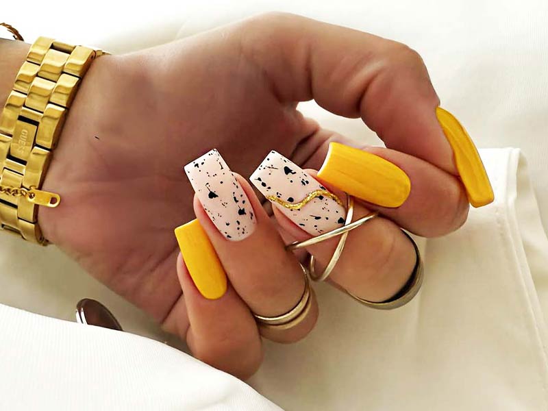 85 Fall Nail Colors to Inspire You in 2025